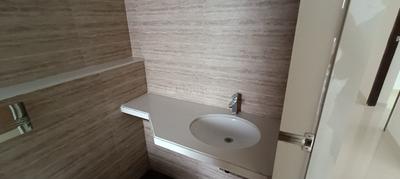 Bathroom Image of 1000 Sq.ft 2.5 BHK Apartment / Flat for sale in Lodha Belvedere H, Dombivli East Thane for Rs. 8500000