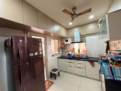 Kitchen Image of 900 Sq.ft 2 BHK Apartment / Flat for sale in Diwalipura Vadodara for Rs. 5500000