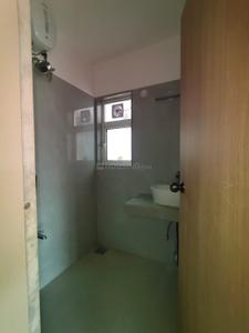 Bathroom Image of 500 Sq.ft 1 BHK Apartment / Flat for rent in Chembur Mumbai for Rs. 65000