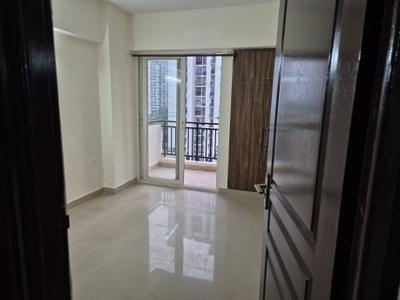 Bedroom Image of 1100 Sq.ft 2.5 BHK Apartment / Flat for rent in Sethi Max Royal, Sector 76 Noida for Rs. 28000