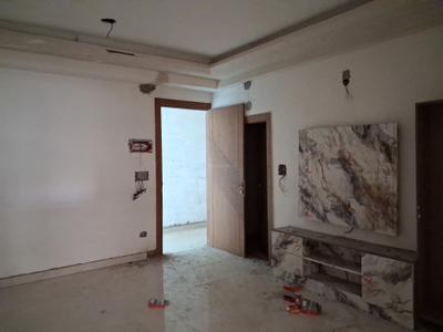 Living Room Image of 1100 Sq.ft 2 BHK Apartment / Flat for sale in Hometech Pride, Sector 73 Noida for Rs. 4150000