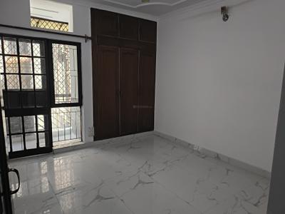 Bedroom Image of 1600 Sq.ft 3 BHK Apartment / Flat for rent in Dwarkadheesh Apartment, Sector 12 Dwarka New Delhi for Rs. 38000