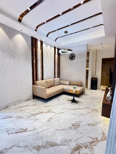 Squarefeet Green Square Main Image 1