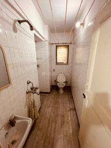 Image of 750 Sq.ft 2 BHK Apartment / Flat for rent in Santacruz West, Mumbai for Rs. 110009