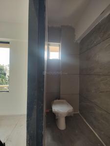 Bathroom Image of 1551 Sq.ft 3 BHK Apartment / Flat for sale in Adajan Surat for Rs. 6514000