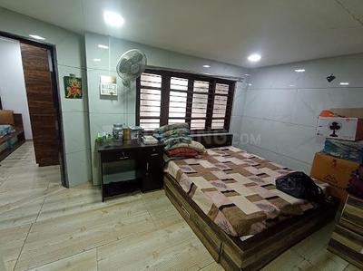 Bedroom Image of 1900 Sq.ft 3.5 BHK Apartment / Flat for rent in Ramdev Nagar Ahmedabad for Rs. 60000
