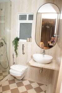 Image of 1700 Sq.ft 3 BHK Apartment / Flat for sale in CKV Signature Residences, Mulund East, Mumbai for Rs. 29000000