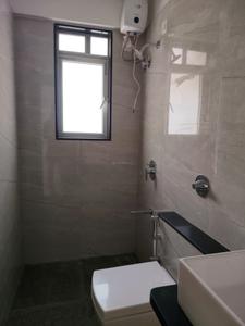 Common Bathroom Image of 650 Sq.ft 1 BHK Apartment / Flat for rent in Sheth Vasant Oasis, Andheri East Mumbai for Rs. 62000