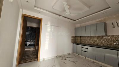 Kitchen Image of 600 Sq.ft 1 BHK Independent House for rent in AKMS Homes, Said-Ul-Ajaib New Delhi for Rs. 18000