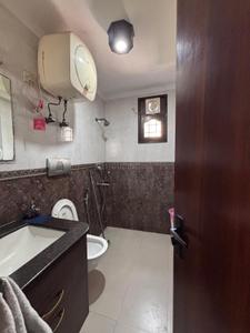 Image of 1450 Sq.ft 3 BHK Apartment / Flat for rent in Vikaspuri, New Delhi for Rs. 52000