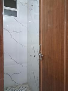 Common Bathroom Image of 890 Sq.ft 2 BHK Apartment / Flat for sale in Sector 81 Noida for Rs. 4500006