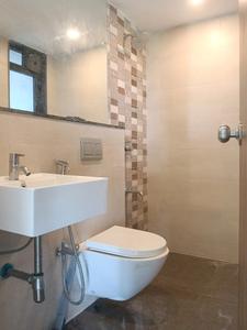 Common Bathroom Image of 900 Sq.ft 2 BHK Apartment / Flat for rent in Lodha Splendora Riverview, Kasarvadavali Thane for Rs. 26000