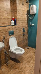 Bathroom Image of 750 Sq.ft 2 BHK Apartment / Flat for rent in Crown Lodha Quality Home Tower 2, Thane West Thane for Rs. 50000