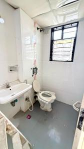 Bathroom Image of 1600 Sq.ft 3 BHK Apartment / Flat for sale in Magarpatta Roystonea, Magarpatta City Pune for Rs. 29000000