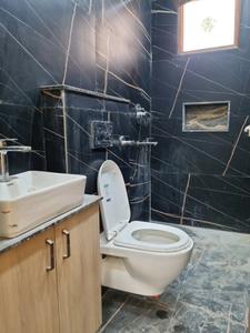 Common Bathroom Image of 900 Sq.ft 3 BHK Builder Floor for sale in Mahavir Enclave New Delhi for Rs. 8900000