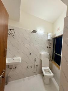 Bathroom Image of NORWAY BLUEZ GIRLS PG  in Paldi, Ahmedabad