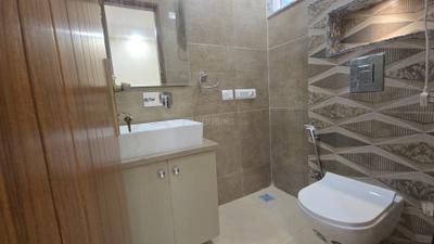 Image of 907 Sq.ft 2 BHK Builder Floor for rent in Lajpat Nagar, New Delhi for Rs. 65000