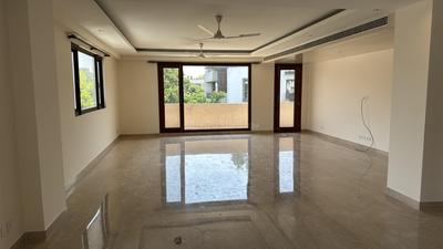 Bedroom Image of 7200 Sq.ft 4 BHK Builder Floor for rent in Panchsheel Park New Delhi for Rs. 700000