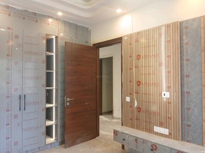 Bedroom Image of 1800 Sq.ft 3 BHK Builder Floor for sale in Paschim Vihar New Delhi for Rs. 36000000