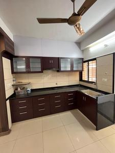 Kitchen Image of 2100 Sq.ft 3 BHK Apartment / Flat for rent in New Alkapuri Vadodara for Rs. 25000