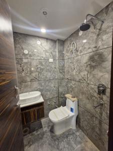 Bathroom Image of 1350 Sq.ft 2 BHK Apartment / Flat for sale in Gold The Royal 107, Sector 107 Noida for Rs. 6885000