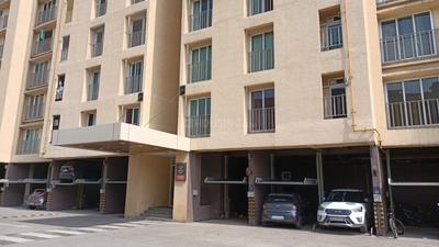 Image of 700 Sq.ft 2 BHK Apartment / Flat for sale in Rustomjee Urbania Aurelia, Thane West, Thane for Rs. 15100000
