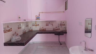Kitchen Image of 800 Sq.ft 2 BHK Independent House for rent in Central Jail Road Varanasi for Rs. 12000
