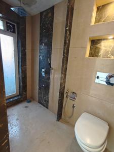Bathroom Image of 2224 Sq.ft 3 BHK Apartment / Flat for sale in Transcon Flora Heights, Andheri West Mumbai for Rs. 62500000