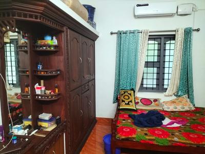 Bedroom Image of 2000 Sq.ft 3 BHK Independent House for sale in Pullazhi Thrissur for Rs. 13000000
