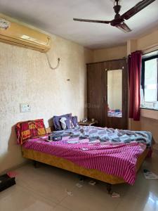 Bedroom Image of 1050 Sq.ft 2 BHK Apartment / Flat for rent in Navrangpura Ahmedabad for Rs. 29000