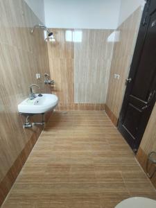 Image of 1377 Sq.ft 3 BHK Builder Floor for rent in Aditya White Cottage, Bamheta Village, Ghaziabad for Rs. 15000