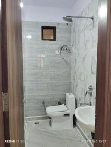 Image of 600 Sq.ft 2 BHK Builder Floor for rent in Shree Radhey Krishna Homes, Shastri Nagar, New Delhi for Rs. 16500