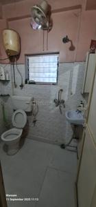 Bathroom Image of 1000 Sq.ft 3 BHK Apartment / Flat for sale in Santoshpur Kolkata for Rs. 5500000