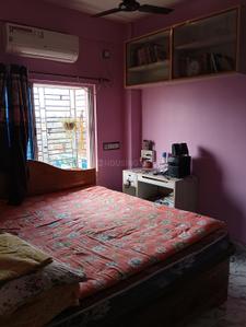 Bedroom Image of 750 Sq.ft 2 BHK Apartment / Flat for sale in Dum Dum Kolkata for Rs. 4200000