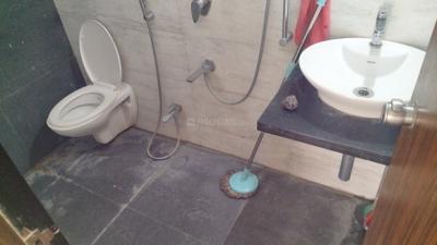 Bathroom Image of 640 Sq.ft 1 BHK Apartment / Flat for rent in Kohinoor Tinsel County Phase II, Hinjawadi Phase 3 Pune for Rs. 21000