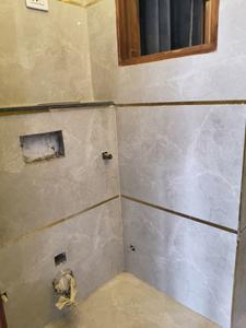 Common Bathroom Image of 632 Sq.ft 2 BHK Apartment / Flat for sale in Suncity Avenue 102, Sector 102 Gurgaon for Rs. 7800000