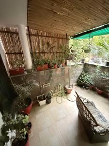 Balcony Image of 1600 Sq.ft 3 BHK Apartment / Flat for sale in DDA Flats Sarita Vihar, Sarita Vihar New Delhi for Rs. 34500000