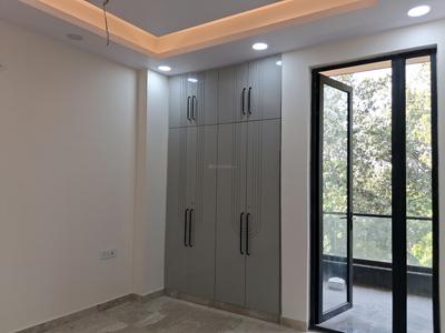 Bedroom Image of 2000 Sq.ft 4 BHK Builder Floor for sale in Paschim Vihar New Delhi for Rs. 43000000
