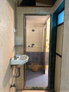 Bathroom Image of 525 Sq.ft 1 BHK Apartment / Flat for rent in Virat Tower, Kalwa Thane for Rs. 25000