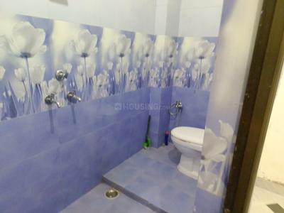 Bathroom Image of 800 Sq.ft 1 BHK Builder Floor for rent in Mahmoorganj Varanasi for Rs. 16000