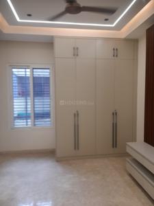 Bedroom Image of 1650 Sq.ft 3 BHK Builder Floor for sale in Janakpuri New Delhi for Rs. 42500000