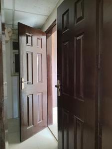 Common Bathroom Image of 1685 Sq.ft 3 BHK Apartment / Flat for sale in Paramount Floraville, Sector 137 Noida for Rs. 20500000