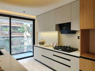 Kitchen Image of 1500 Sq.ft 3 BHK Apartment / Flat for sale in Parinee 11 West, Juhu Mumbai for Rs. 84000000