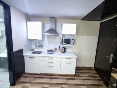 Kitchen Image of 500 Sq.ft 1 RK Builder Floor for rent in Sector 41 Gurgaon for Rs. 30000
