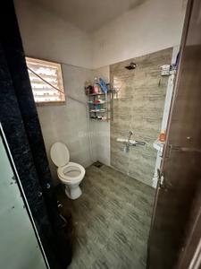 Bathroom Image of 1370 Sq.ft 3 BHK Apartment / Flat for sale in Saral Life Arena, Gotri Vadodara for Rs. 4000000