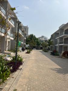 Image of 2359 Sq.ft 4.5 BHK Villa for rent in Godrej Golf Links Villas, Jaypee Greens, Greater Noida for Rs. 120000