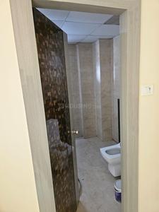 Bathroom Image of 2800 Sq.ft 5 BHK Apartment / Flat for rent in Danapur Patna for Rs. 40000