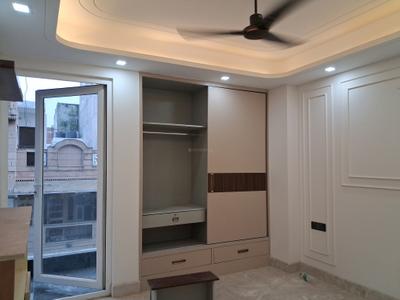 Bedroom Image of 1350 Sq.ft 3 BHK Builder Floor for sale in Paschim Vihar New Delhi for Rs. 27500000