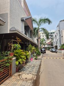 Image of 2400 Sq.ft 4 BHK Villa for rent in Aatmiya Prince And Princess Villa, Gotri, Vadodara for Rs. 40000