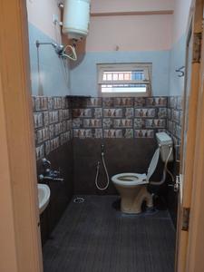 Bathroom Image of 1200 Sq.ft 2 BHK Independent House for rent in HBR Layout Bengaluru for Rs. 25500
